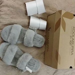 Koolaburra gray fuzzy sandals
